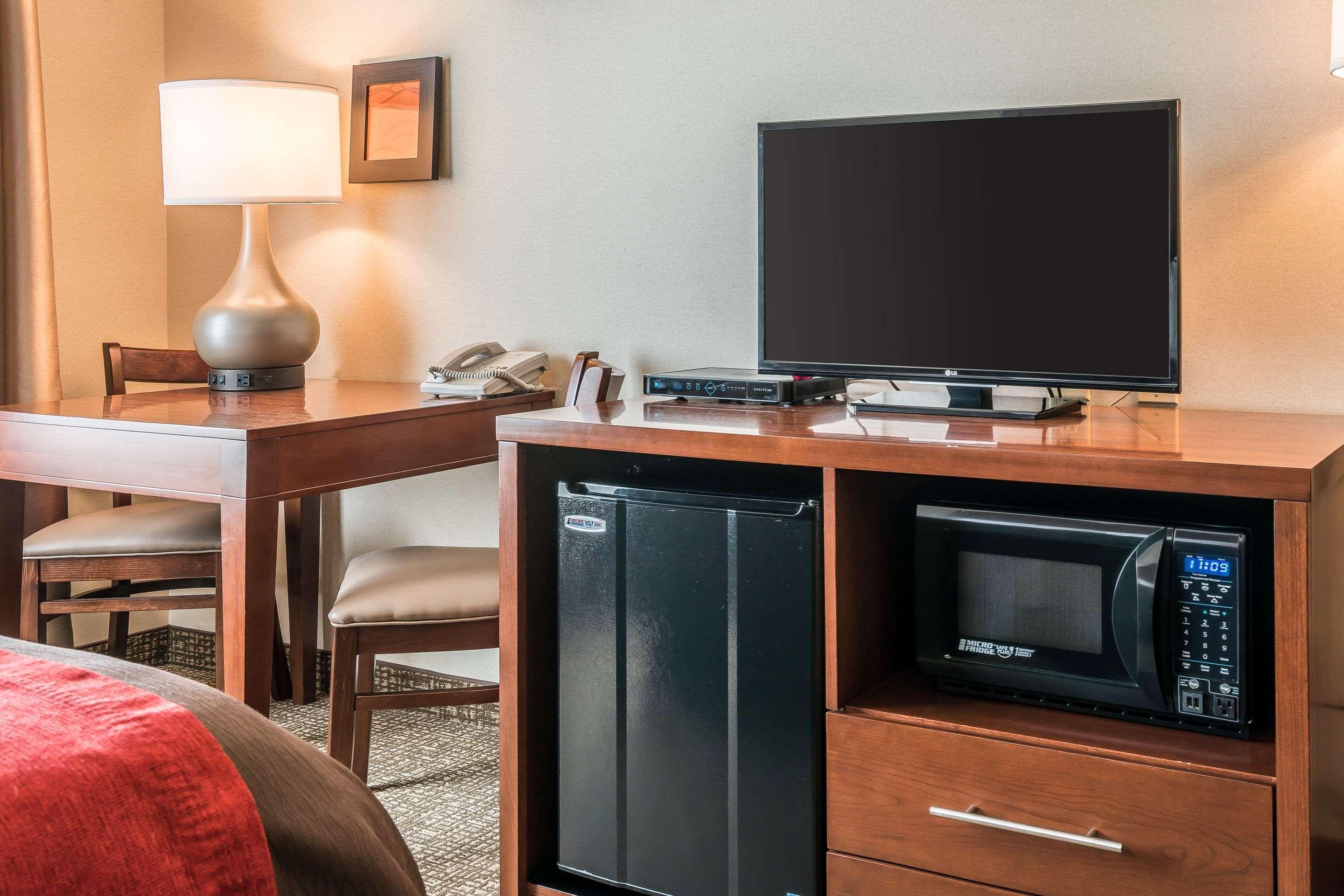 Comfort Inn & Suites Hermiston Buitenkant foto