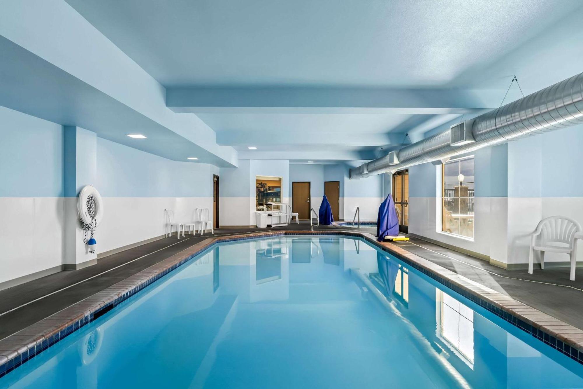 Comfort Inn & Suites Hermiston Buitenkant foto
