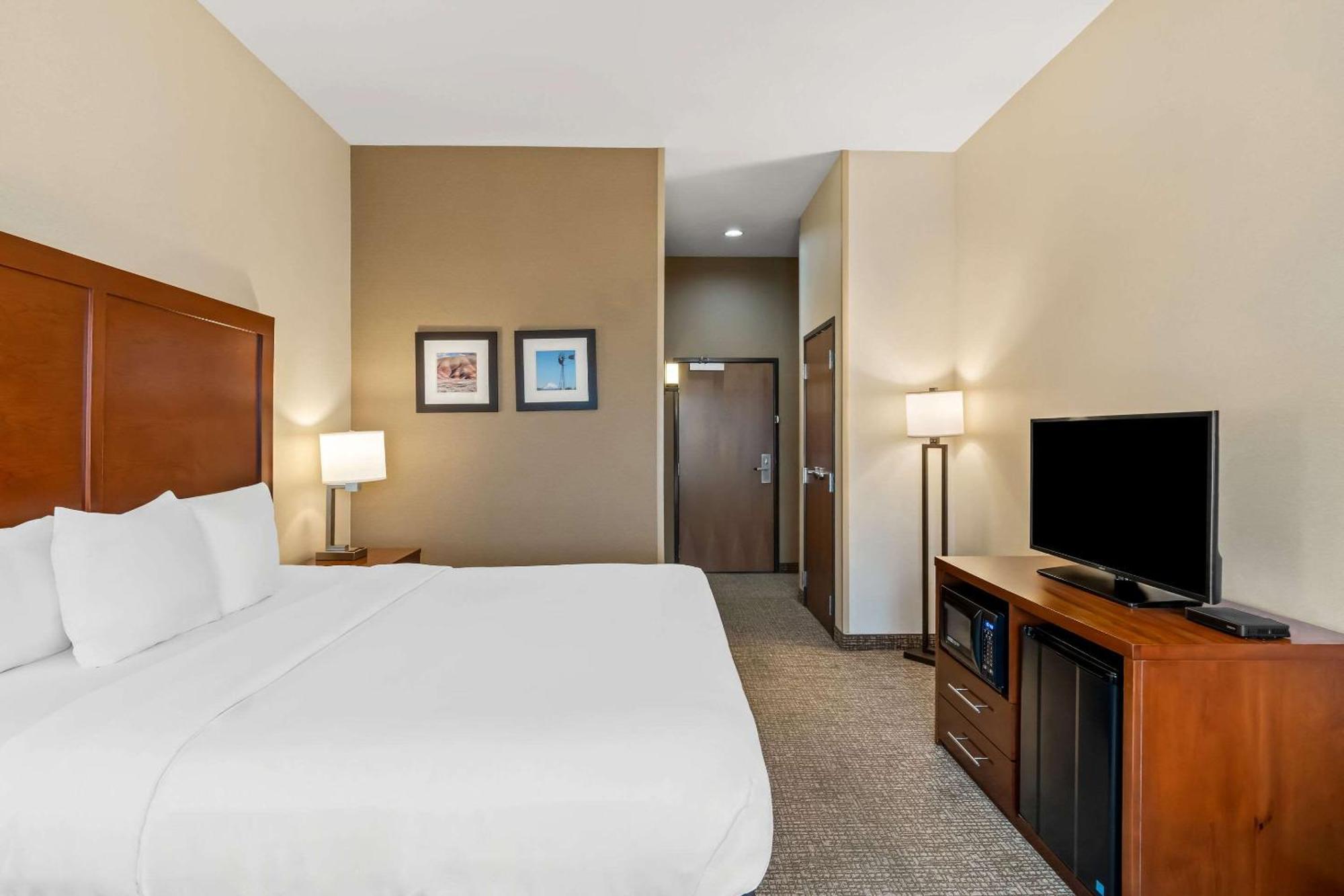 Comfort Inn & Suites Hermiston Buitenkant foto