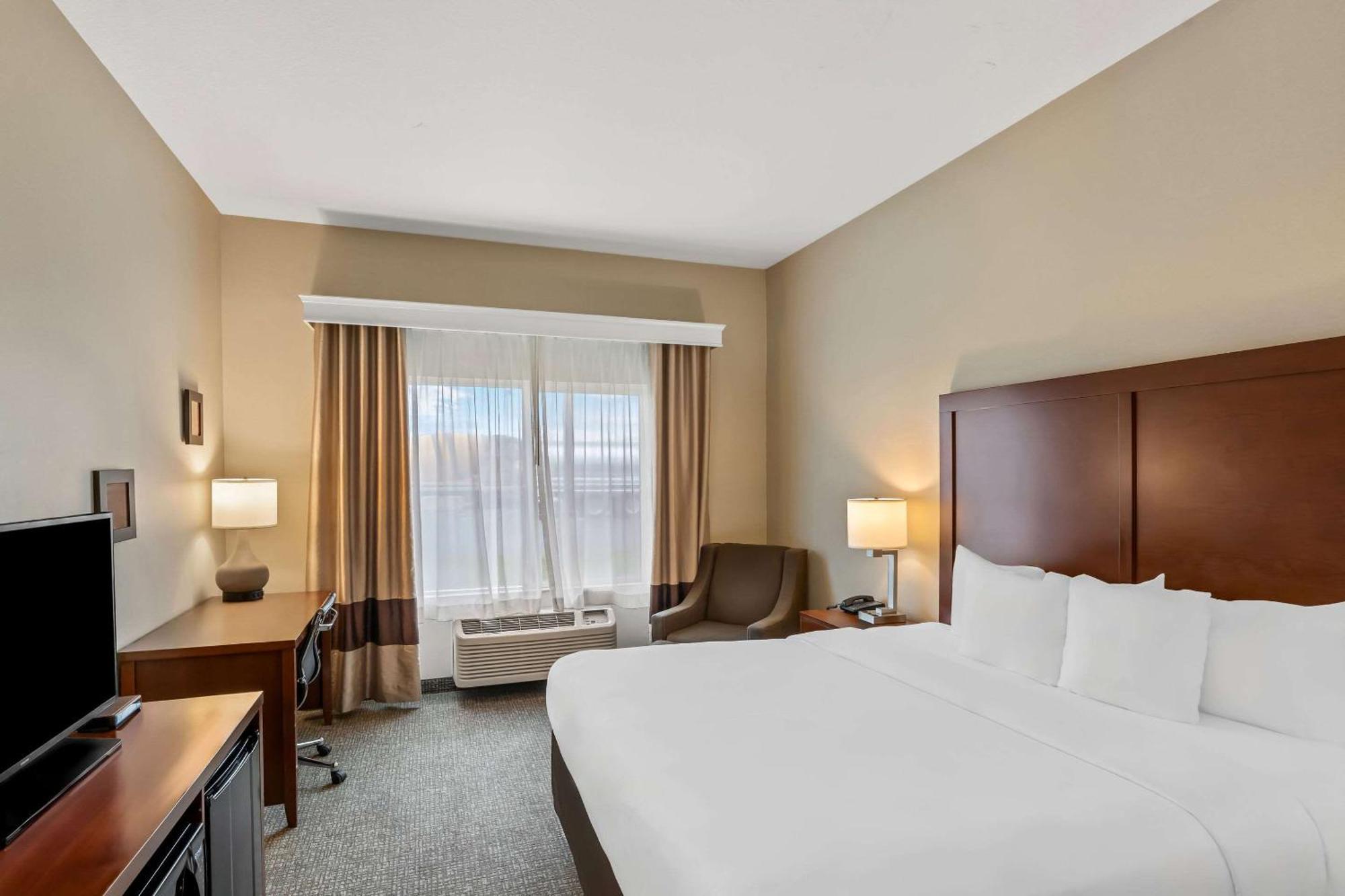 Comfort Inn & Suites Hermiston Buitenkant foto