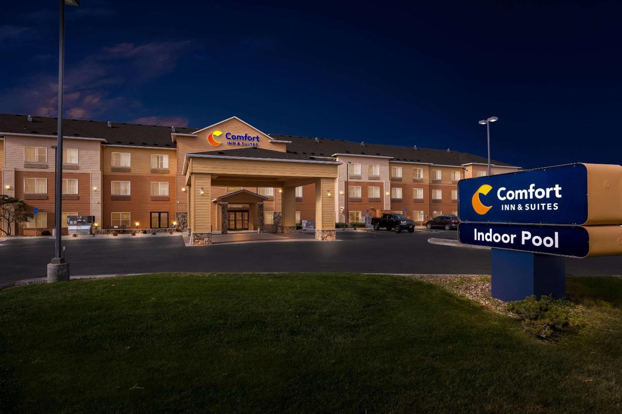 Comfort Inn & Suites Hermiston Buitenkant foto