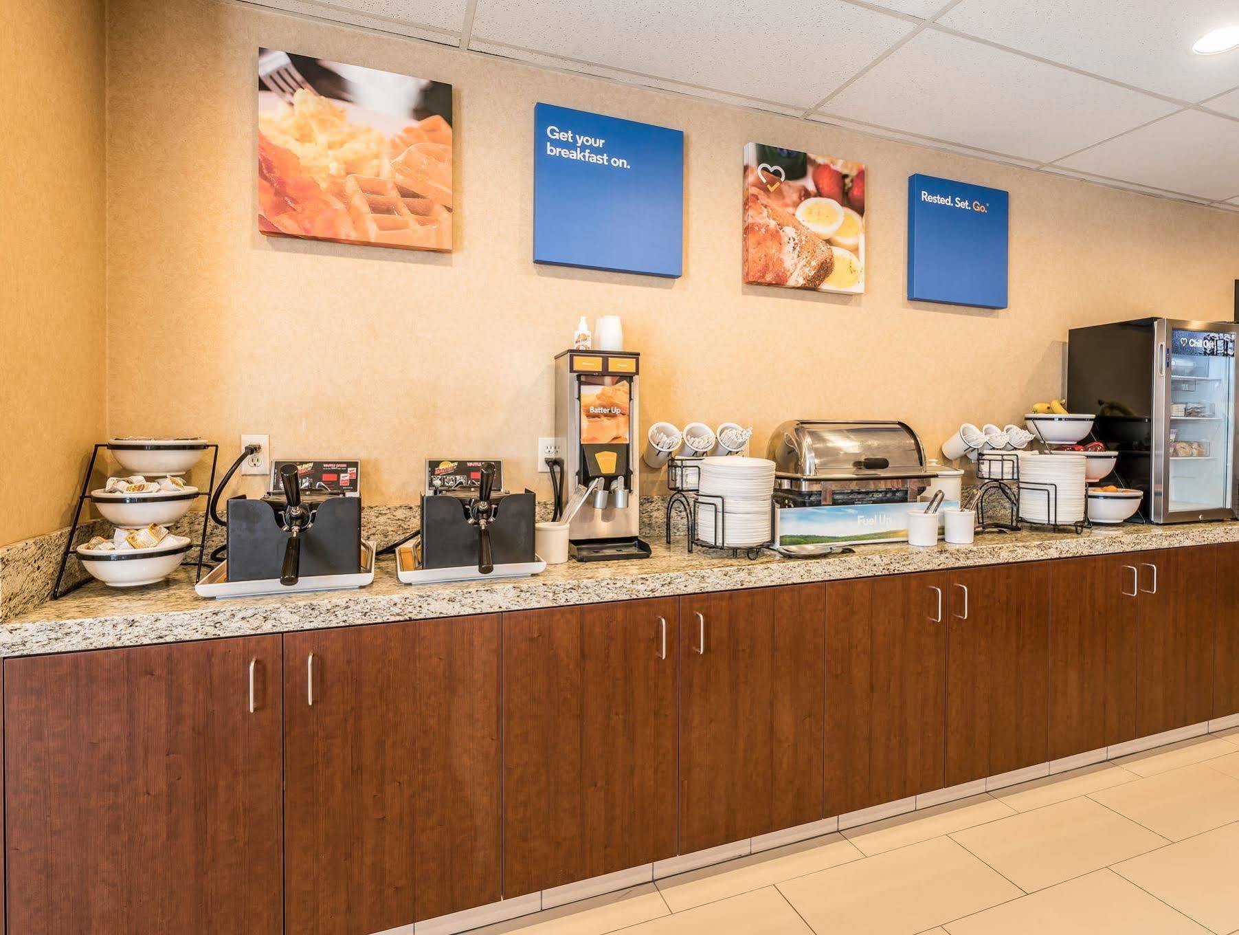 Comfort Inn & Suites Hermiston Buitenkant foto